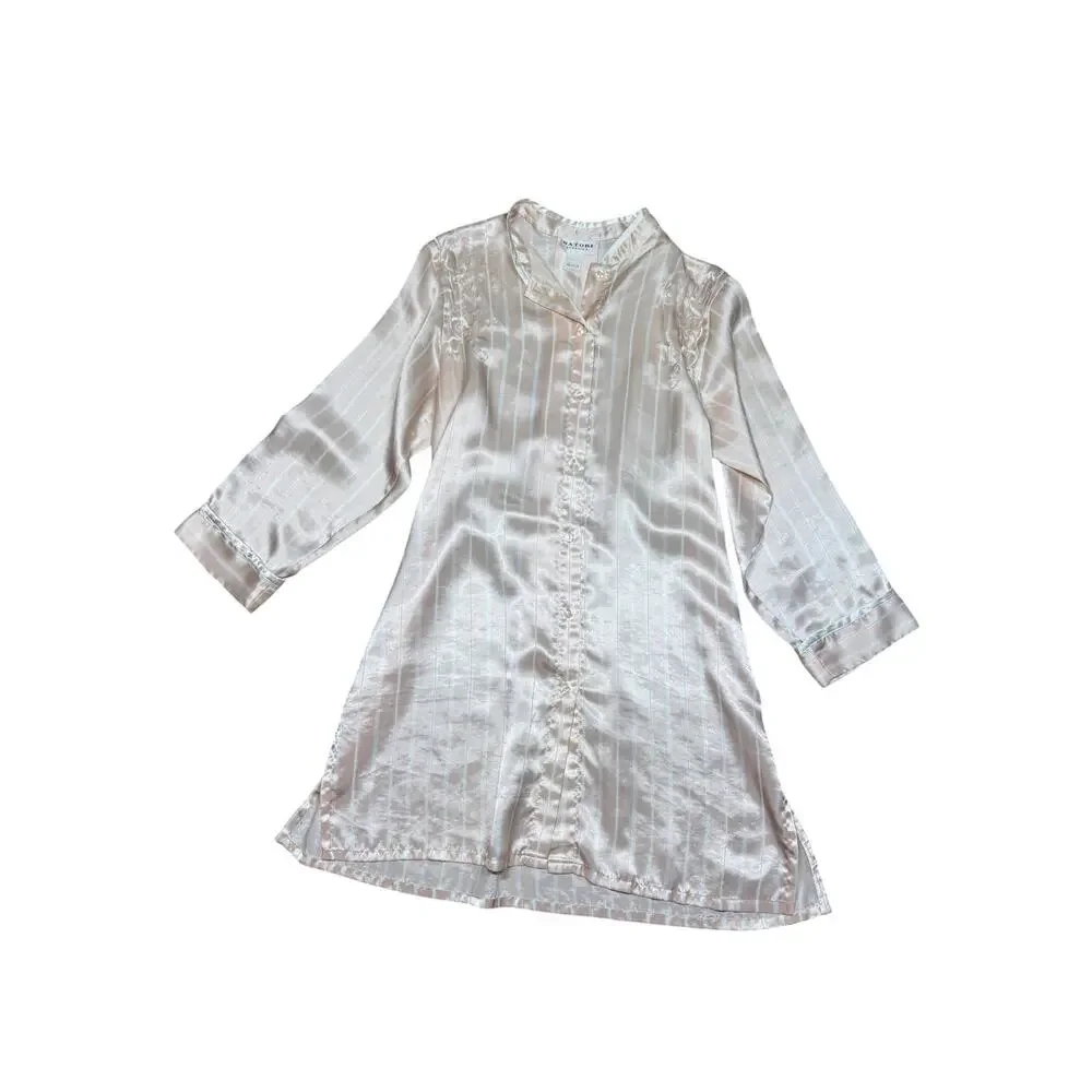 Vintage Natori Classics Peach Embroidered Satin Nightgown Sleep Shirt Medium
